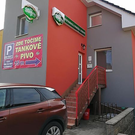Restaurace a penzion u Jessyho Perná Extérieur photo
