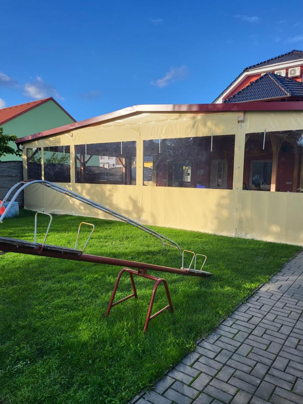 Restaurace a penzion u Jessyho Perná Extérieur photo
